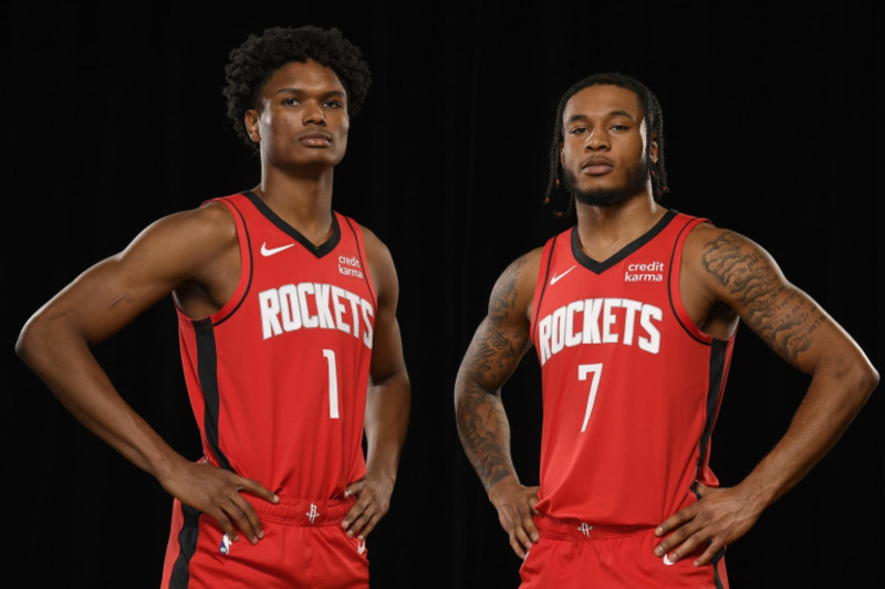 或缺席2个月！皇马官方：阿诺德左侧股四头肌直肌拉伤（皇马官宣：阿诺德左侧股四头肌直肌拉伤，或缺阵两个月）