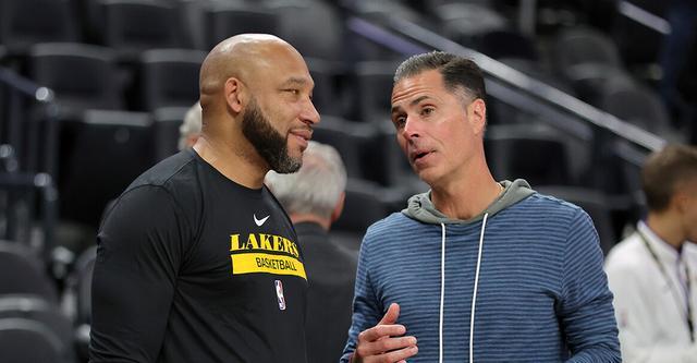 韩镕泽：赢下这场比赛是靠全队的信念，感谢球迷这一年的支持（韩镕泽：胜利源自团队信念，感谢球迷一年陪伴与支持）