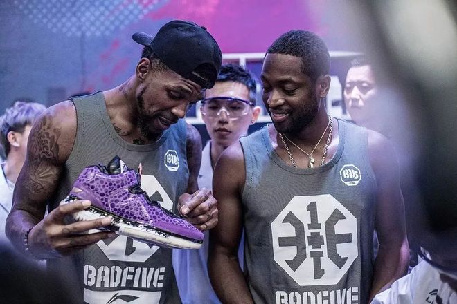 半场战报：奥萨苏纳2-0莱万特，鲁文-加西亚、维克托-穆尼奥斯破门（半场快讯：奥萨苏纳2-0领先莱万特，鲁文-加西亚与维克托-穆尼奥斯建功）