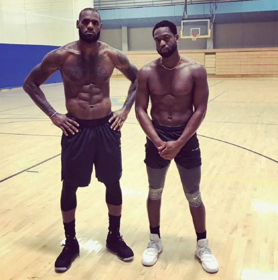 拉比奥特惊天远射助AC米兰让二追三（拉比奥特世界波助AC米兰两球落后连扳三球逆转）