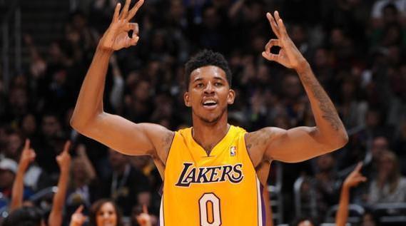 帕福斯前锋：大卫-路易斯的技术没下降，是许多队友的导师（帕福斯队前锋：大卫-路易斯技术未下滑，是许多队友的导师）