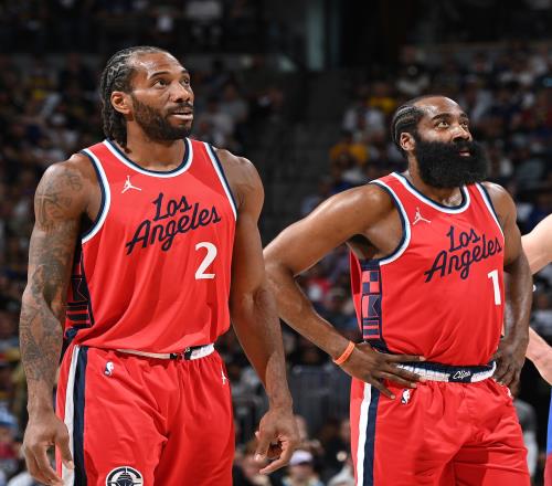 足协杯决赛收官，中国足球寻找“强力伙伴”共赴新征程（足协杯落幕，中国足球寻觅强力伙伴启航新征途）