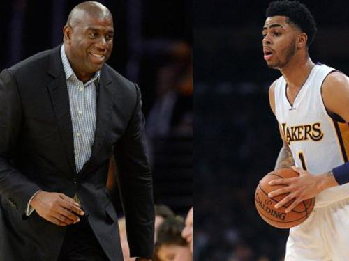 拉波尔塔参加前巴萨球员协会圣诞晚宴，部分退役球员出席（拉波尔塔现身巴萨前球员协会圣诞晚宴，多位退役球员到场）